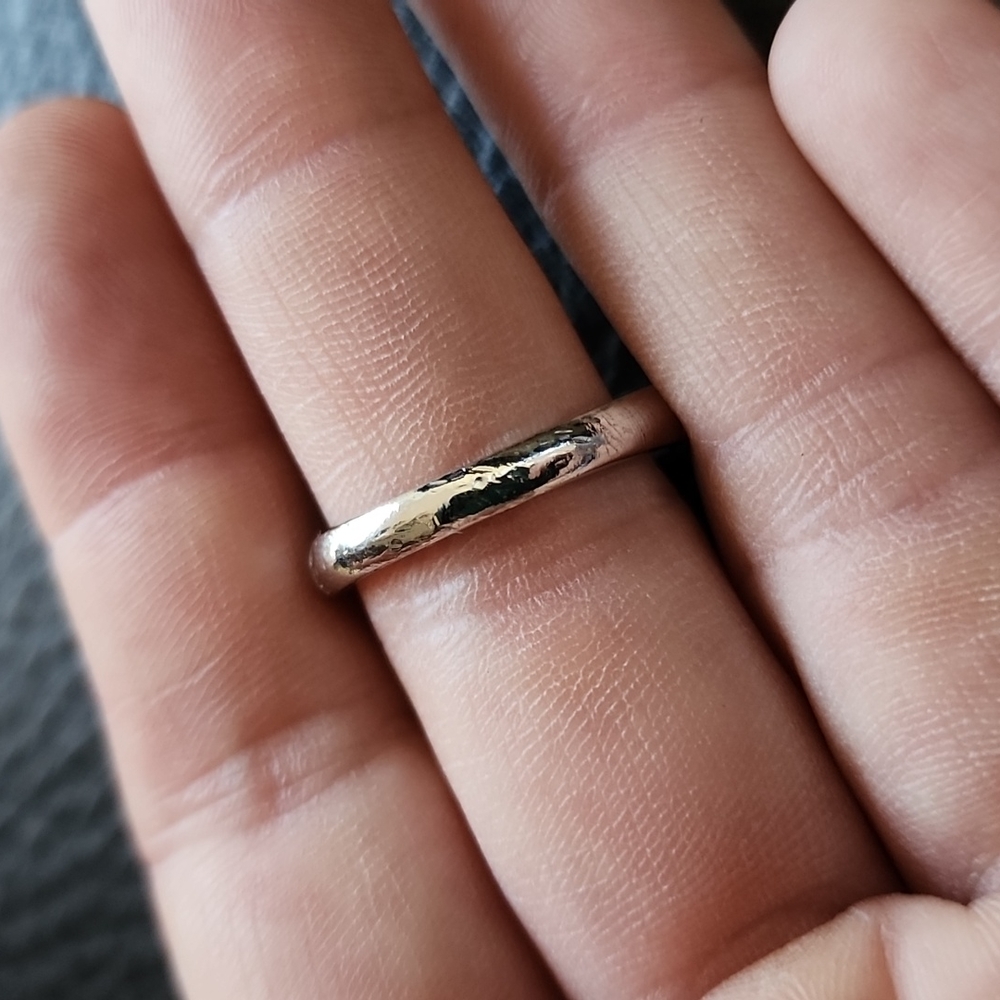 Avon ring- size 8 - Picture 5 of 8